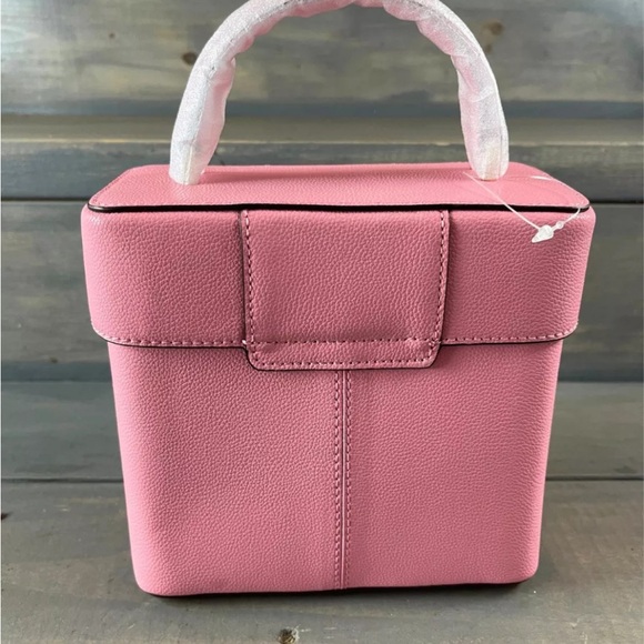 Kate Spade, Pink Clutch or Crossbody, Duster Included, NWT!! - Picture 4 of 10